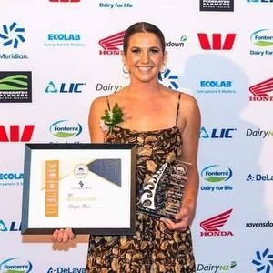 Meet your Posher, Dayna